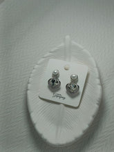Pearl with Pellucid Shaped Design Earrings