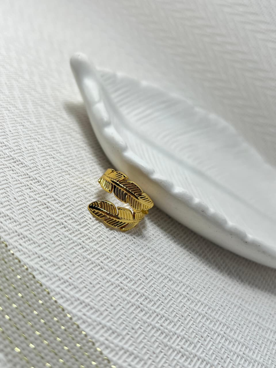 Leaf Style Ring